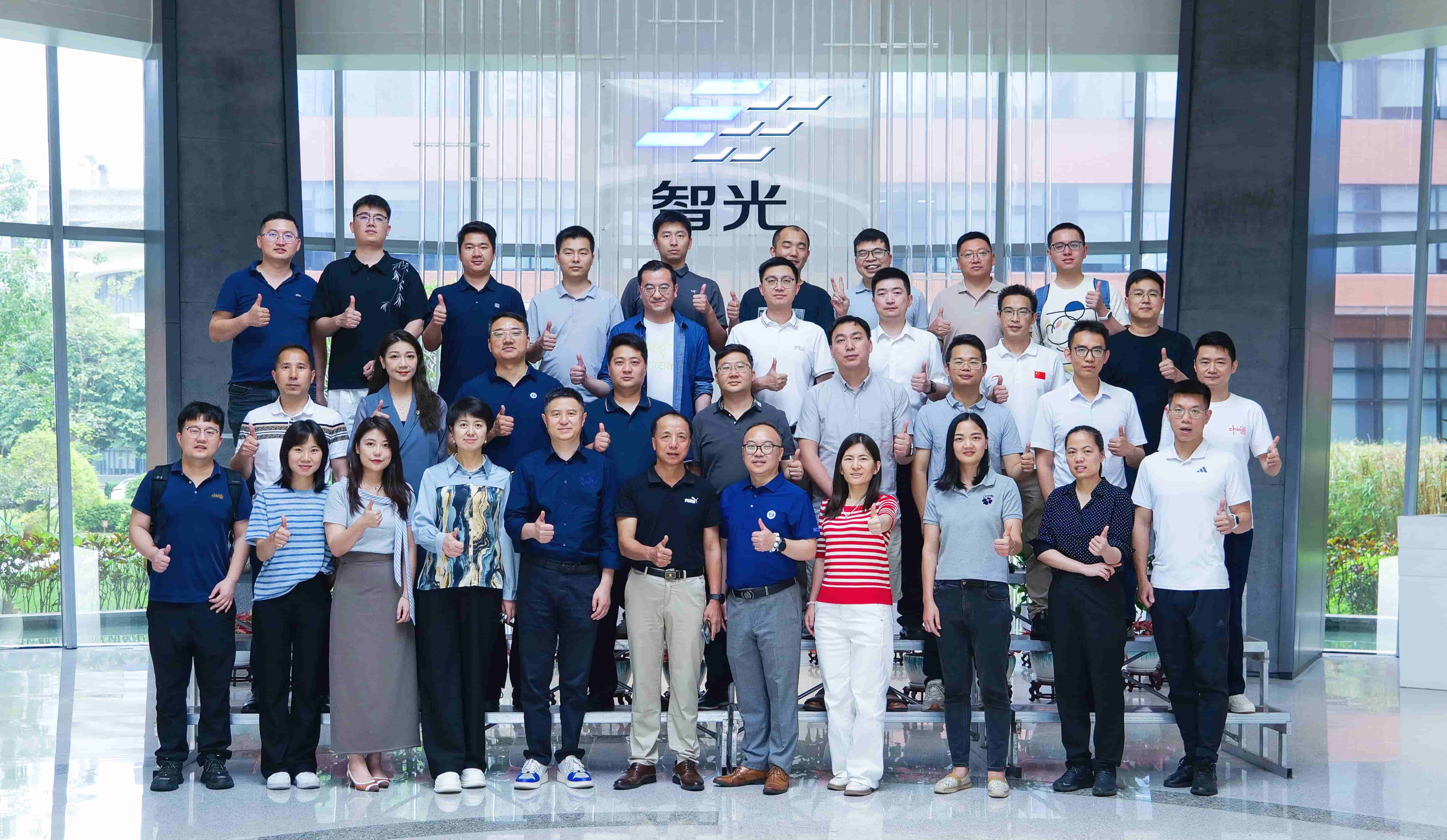 AG凯发官方网站研究院携手华北电力大学校友会广东分会成功举办新能源政策研讨与资源对接会